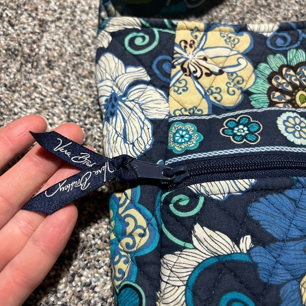 Vera Bradley Mod Floral Crossbody bag - Picture 5 of 7